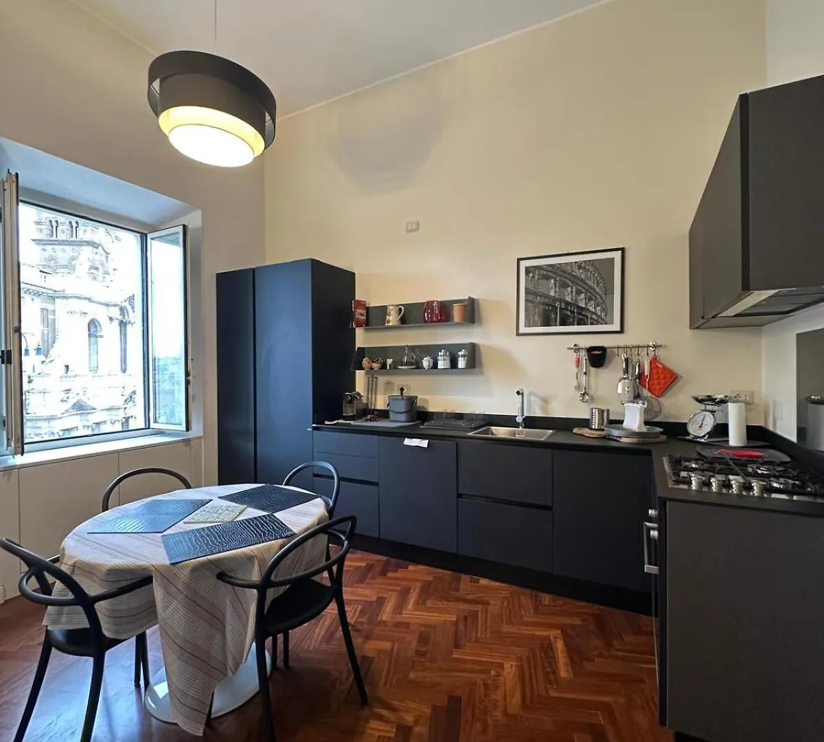 Santa Maria Maggiore Suites Apartments ローマ イタリア